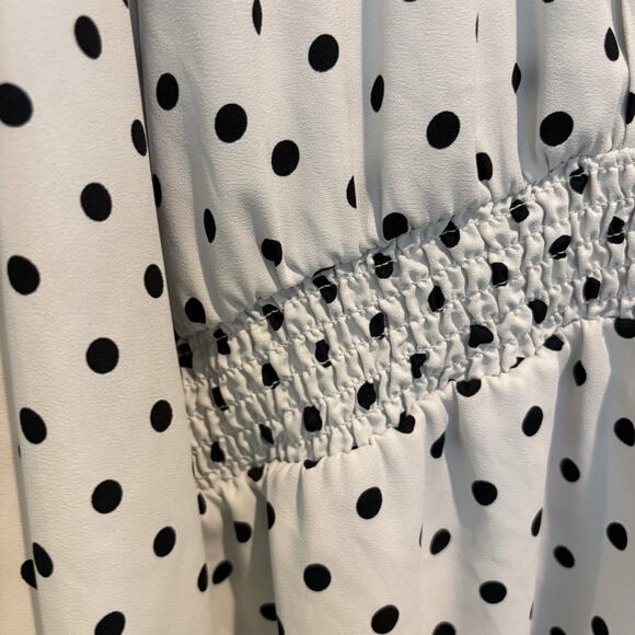Torrid Babydoll Top 5X White Black Polka Dot Georgette Pintuck Blouse Pinup - Picture 5 of 14